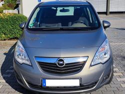 Grau Gebraucht 2011 Opel Meriva Selection Van / Kleinbus | 4.999 € (Fairer Preis)
