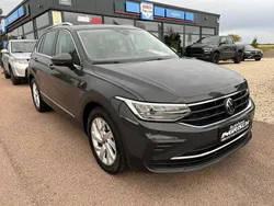 Grau Gebraucht 2023 VW Tiguan Move SUV | 22.950 € (Superpreis)