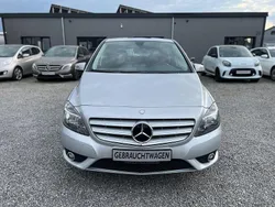 Polarsilber Gebraucht 2013 Mercedes B180 Van / Kleinbus | 13.499 € (Fairer Preis)