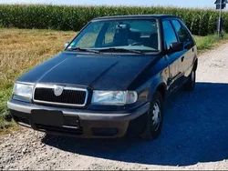 Schwarz Gebraucht 1999 Skoda Felicia Special Limousine | 500 €