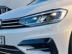Weiß Gebraucht 2018 VW Touran R-line Van / Kleinbus | 24.550 € (Guter Preis)