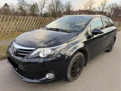Schwarz Gebraucht 2012 Toyota Avensis Kombi | 9.999 € (Etwas zu teuer)
