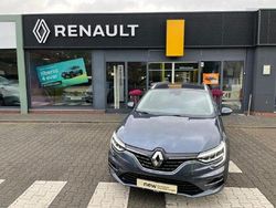 Grau Gebraucht 2023 Renault Mégane IV Intens Limousine | 21.990 € (Fairer Preis)