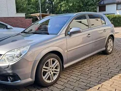 Silber Gebraucht 2006 Opel Signum Edition Kombi | 1.990 € (Etwas zu teuer)