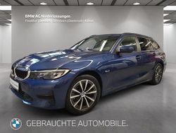 Blau Gebraucht 2022 BMW 320e Sport Line Limousine | 28.370 € (Fairer Preis)