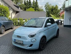 Blau Gebraucht 2021 Fiat 500e La Prima Kleinwagen | 21.190 € (Teuer)