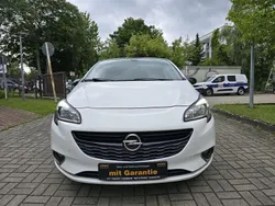Weiß Gebraucht 2015 Opel Corsa Color Edition Limousine | 8.999 € (Guter Preis)
