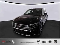 Schwarz Gebraucht 2024 VW Touareg SUV | 58.887 € (Fairer Preis)