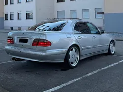 Silber Gebraucht 2000 Mercedes E430 Avantgarde Limousine | 8.499 € (Etwas zu teuer)