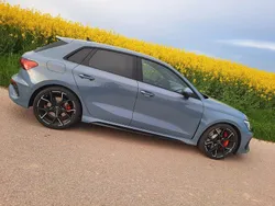 Grau Gebraucht 2023 Audi RS3 Sport Kleinwagen | 53.900 € (Superpreis)