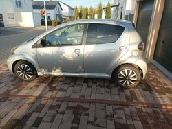 Silber Gebraucht 2013 Toyota Aygo Kleinwagen | 3.600 € (Etwas zu teuer)