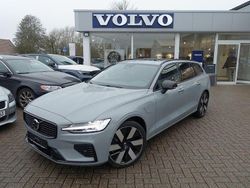 Grau Gebraucht 2025 Volvo V60 Business Edition Kombi | 40.900 € (Guter Preis)