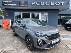 Grau Gebraucht 2024 Peugeot 2008 Allure SUV | 23.490 € (Guter Preis)