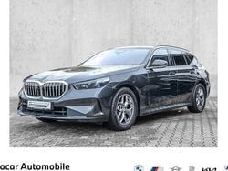 Grau Gebraucht 2024 BMW 520 Sport Line Kombi | 44.990 € (Guter Preis)