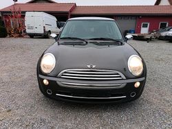 Grau Gebraucht 2006 Mini Cooper Kleinwagen | 1.999 € (Fairer Preis)