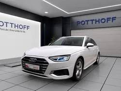 Weiss Gebraucht 2023 Audi A4 Advanced Kombi | 30.750 € (Guter Preis)