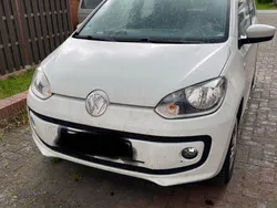 Weiß Gebraucht 2016 VW up! CLUB Kleinwagen | 6.400 € (Fairer Preis)