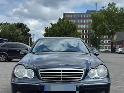 Schwarz Gebraucht 2005 Mercedes 200 Avantgarde Limousine | 1.970 € (Fairer Preis)