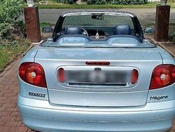 Silber Gebraucht 2002 Renault Mégane Cabriolet Cabrio | 1.200 €