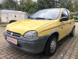 Gelb Gebraucht 1995 Opel Corsa Kombi | 1.588 €