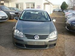 Grün Gebraucht 2004 VW Golf V Trendline Limousine | 1.350 € (Superpreis)