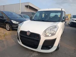 Weiß Gebraucht 2012 Fiat Doblò Dynamic Van / Kleinbus | 5.990 € (Etwas zu teuer)