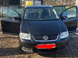 Schwarz Gebraucht 2004 VW Touran Van / Kleinbus | 2.300 € (Guter Preis)