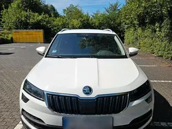 Weiß Gebraucht 2021 Skoda Karoq SUV | 21.500 €