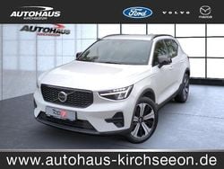 Crystal white (metallic) Gebraucht 2022 Volvo XC40 R-Design SUV | 29.950 € (Fairer Preis)