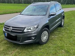 Grau Gebraucht 2011 VW Tiguan Sportline SUV | 9.900 € (Fairer Preis)
