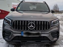 Grau Gebraucht 2023 Mercedes GLB200 AMG line SUV | 35.999 € (Guter Preis)