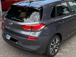 Grau Gebraucht 2018 Hyundai i30 Select Limousine | 11.950 € (Guter Preis)