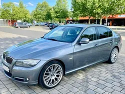 Grau Gebraucht 2010 BMW 320 Lifestyle Limousine | 8.100 € (Etwas zu teuer)