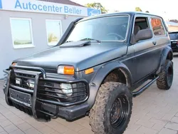 Grau Gebraucht 2012 Lada niva SUV | 8.199 € (Etwas zu teuer)