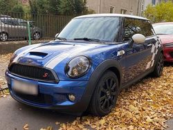 Blau Gebraucht 2007 Mini Cooper S Kleinwagen | 5.300 € (Etwas zu teuer)