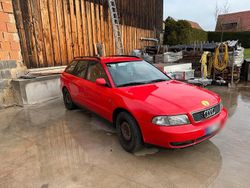 Rot Gebraucht 1997 Audi A4 Kombi | 499 € (Guter Preis)