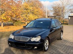 Blau Gebraucht 2005 Mercedes C230 Avantgarde Kombi | 1.990 € (Fairer Preis)