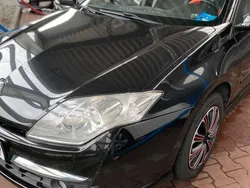 Schwarz Gebraucht 2007 Renault Laguna III Limousine | 2.500 € (Fairer Preis)