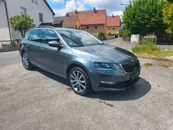 Grau Gebraucht 2017 Skoda Octavia Style Kombi | 15.389 € (Fairer Preis)
