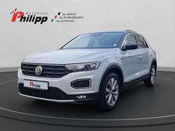 White silver metallic (metallic) Gebraucht 2018 VW T-Roc Style SUV | 20.875 € (Fairer Preis)