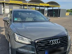 Grau Gebraucht 2017 Audi Q2 Ambiente SUV | 15.600 € (Guter Preis)