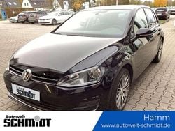 Deep black perleffekt Gebraucht 2016 VW Golf VII LOUNGE Limousine | 7.790 € (Guter Preis)
