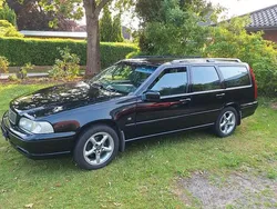 Schwarz Gebraucht 2025 Volvo V70 Kombi | 3.750 €