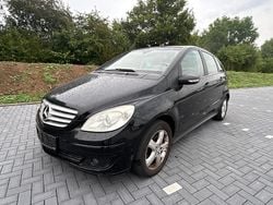 Schwarz Gebraucht 2005 Mercedes B170 Van / Kleinbus | 1.499 € (Fairer Preis)