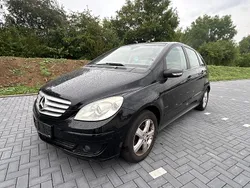 Schwarz Gebraucht 2005 Mercedes B170 Van / Kleinbus | 1.499 € (Fairer Preis)