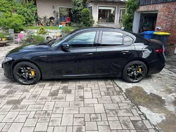 Schwarz Gebraucht 2018 Alfa Romeo Giulia Veloce Limousine | 26.900 € (Fairer Preis)