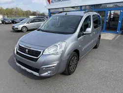 Grau Gebraucht 2018 Peugeot Partner Tepee Outdoor Van / Kleinbus | 10.820 € (Fairer Preis)