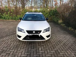 Weiß Gebraucht 2015 Cupra Leon Limousine | 16.500 € (Fairer Preis)