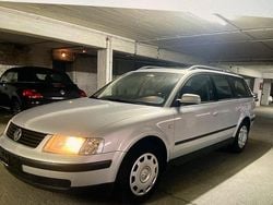 Silber Gebraucht 1999 VW Passat Kombi | 499 € (Superpreis)