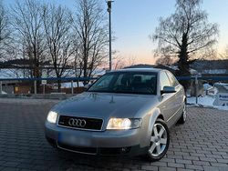 Grau Gebraucht 2003 Audi A4 Limousine | 3.700 € (Etwas zu teuer)